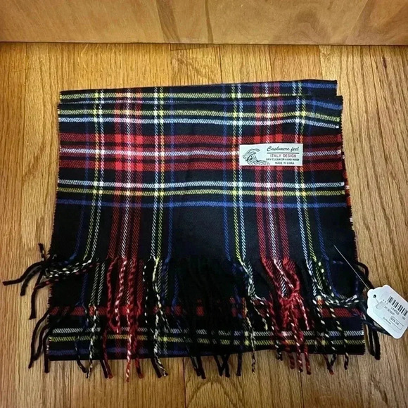 Source Unknown Accessories - Italy Design Scarf Plaid Cashmere Feel NWT